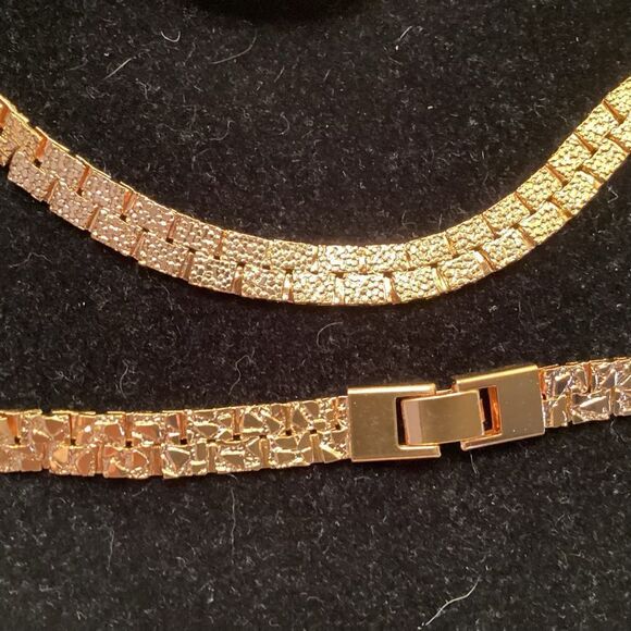Goldtone Nugget Look Bracelet and Necklace Set - Picture 2 of 10